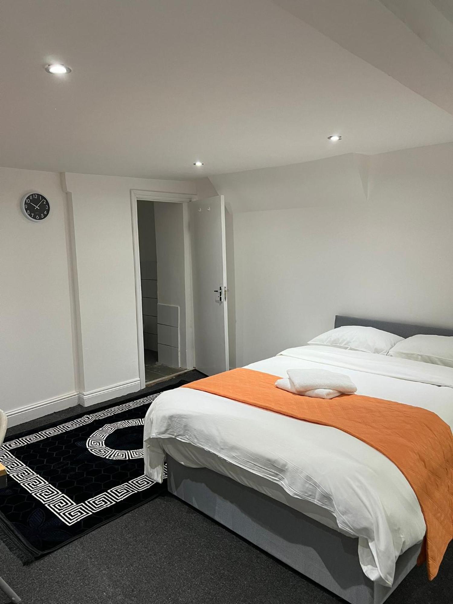 Starlet Manor Park Apartamento Londres Exterior foto