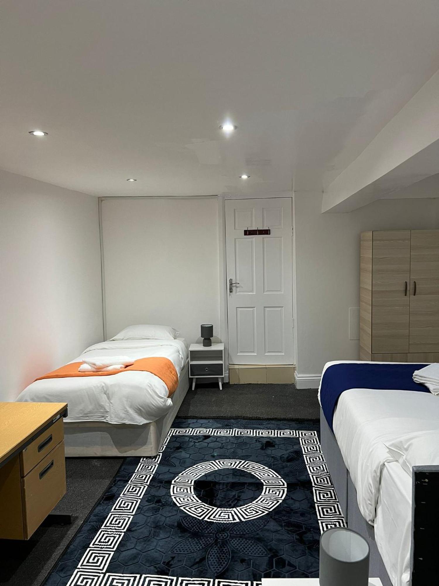 Starlet Manor Park Apartamento Londres Exterior foto